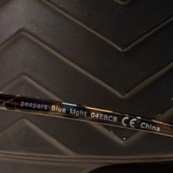 Peepers Blue Light Blocking Readers 2.50 - Picture 3 of 5